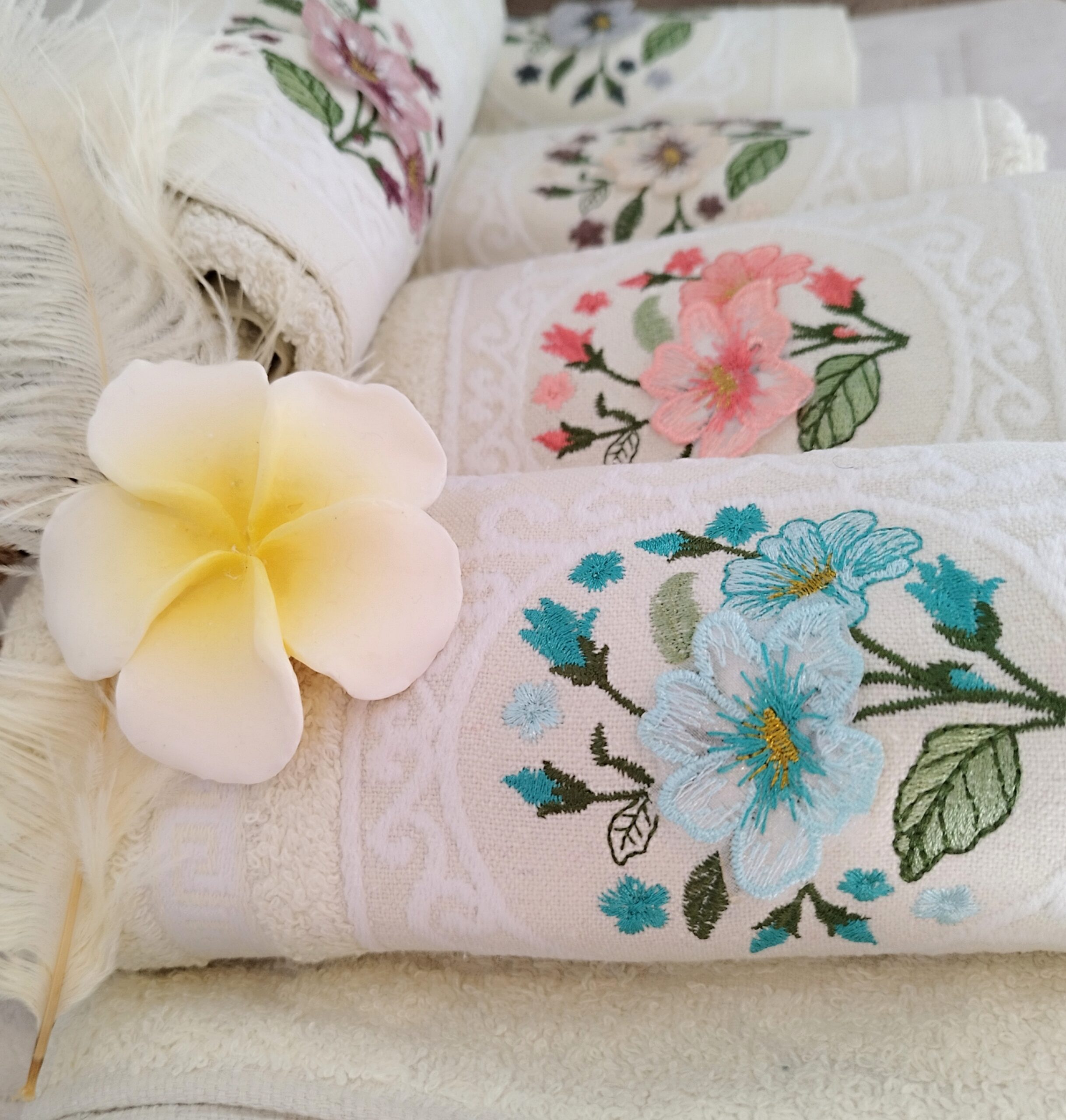 Set 5 prosoape de baie, pufoase, cu broderie, bumbac 100%, dimensiune 50x90cm,Menta - imagine 4