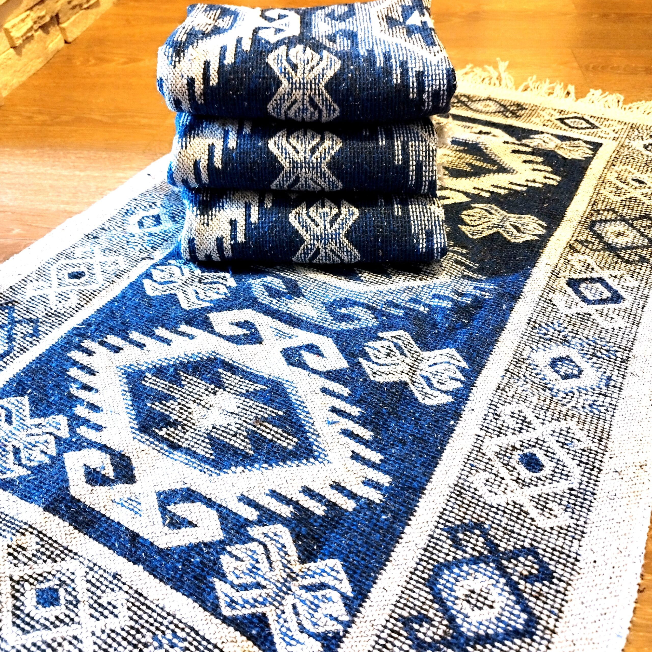 set 4 Covoare traditionale tesute, cu doua fete, dimensiunea 60x90cm, Albastru si crem, model HORA - imagine 3