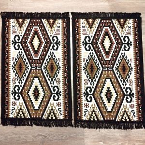 1+1 Covoare traditionale, cu doua fete, dimensiunea 60x90cm HCA17