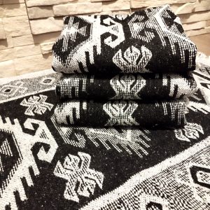 set 4 Covoare traditionale tesute, cu doua fete, dimensiunea 60x150cm, negru si alb, model HORA - imagine 2