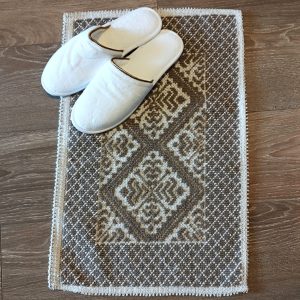 Covor tesut din bumbac, dimensiunea 40x60cm, crem si alb, cod HCD06 - imagine 2