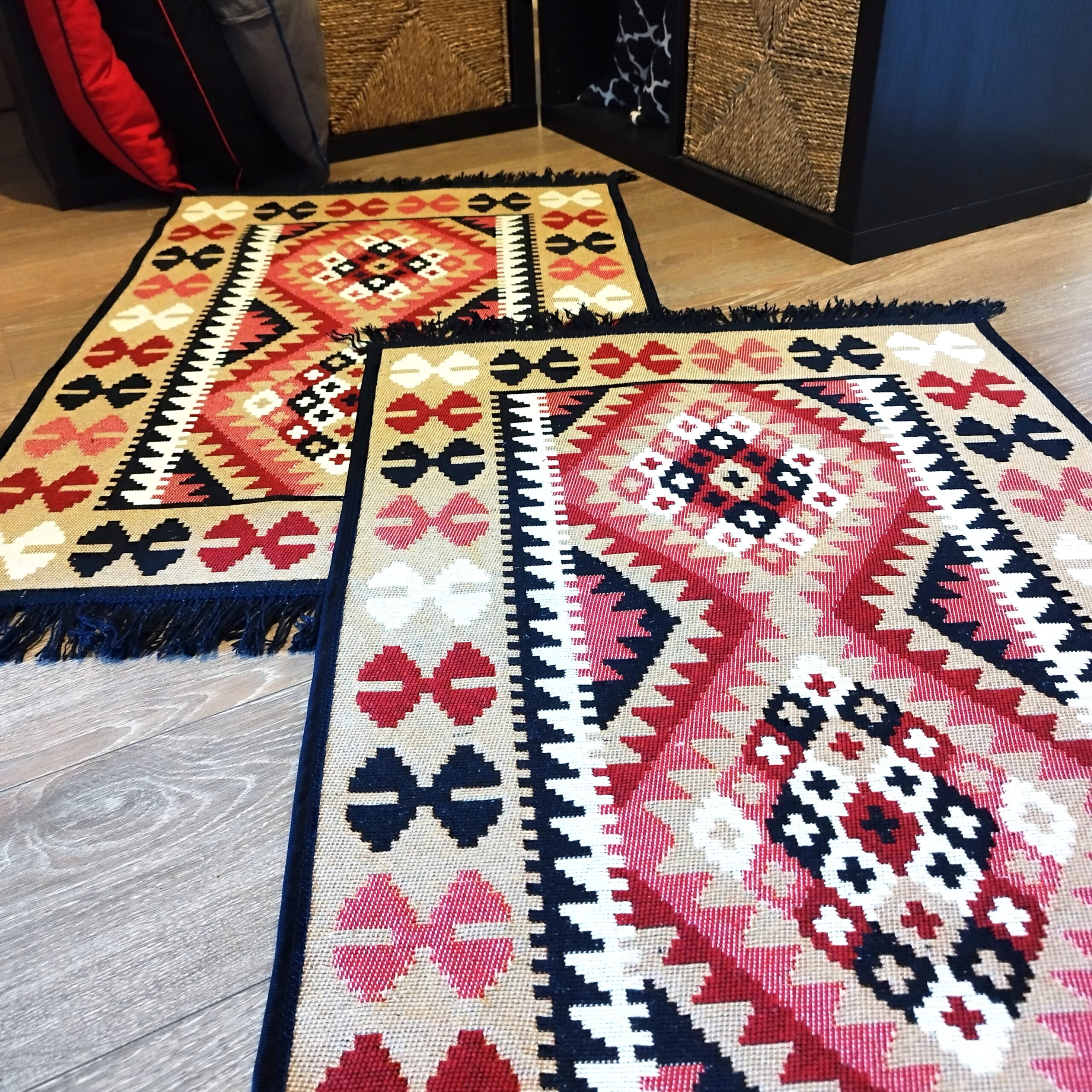 1+1 Covoare traditionale, cu doua fete, dimensiunea 60x90cm+ 120x180cm HCA18 - imagine 3
