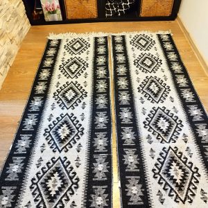 1+1 Covoare traditionale, cu doua fete, dimensiunea 60x300cm, negru si gri, model ROMB - imagine 2