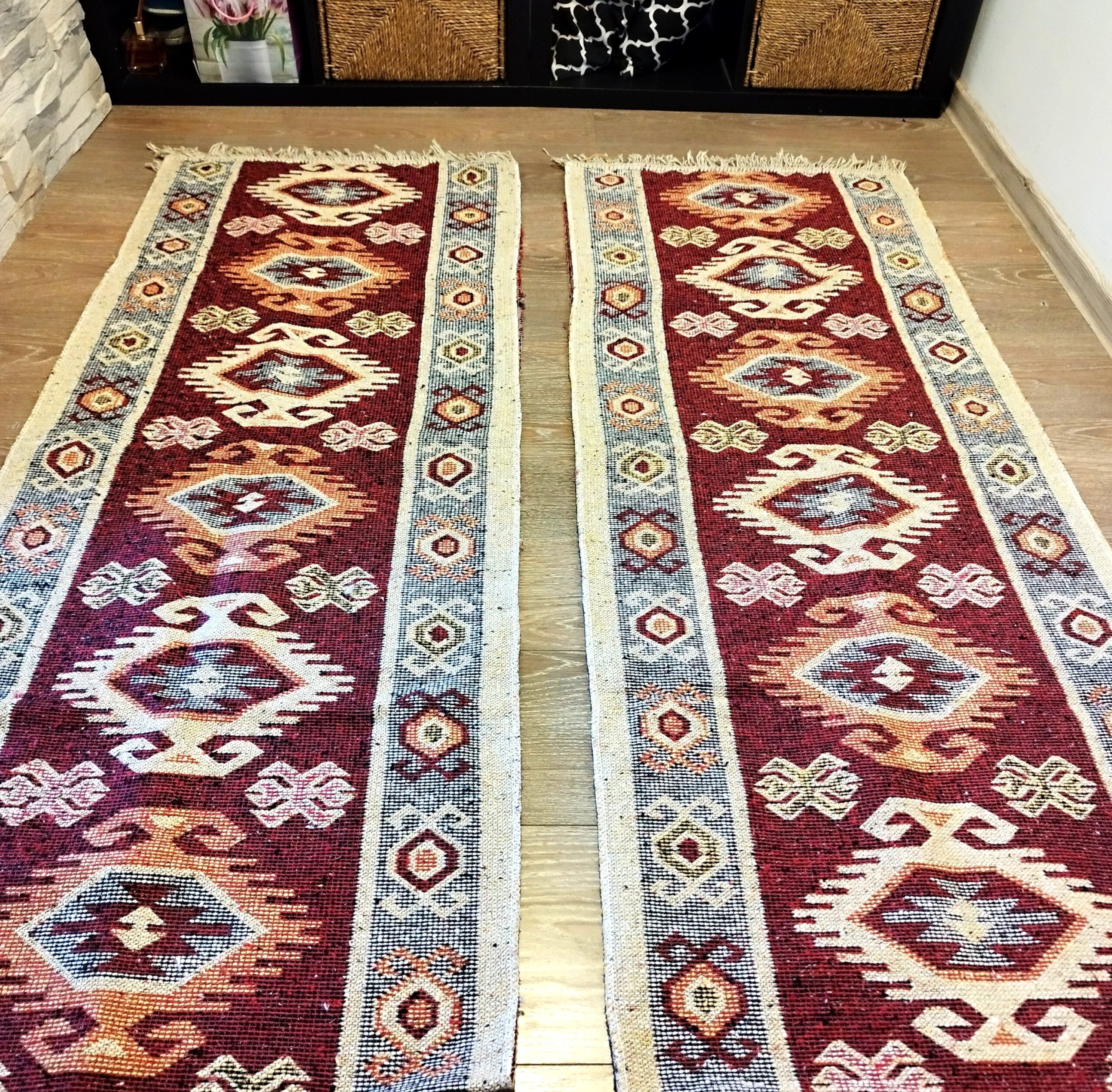 1+1 Covoare traditionale, dimensiunea 60x200cm, rosu si crem, model HORA - imagine 3