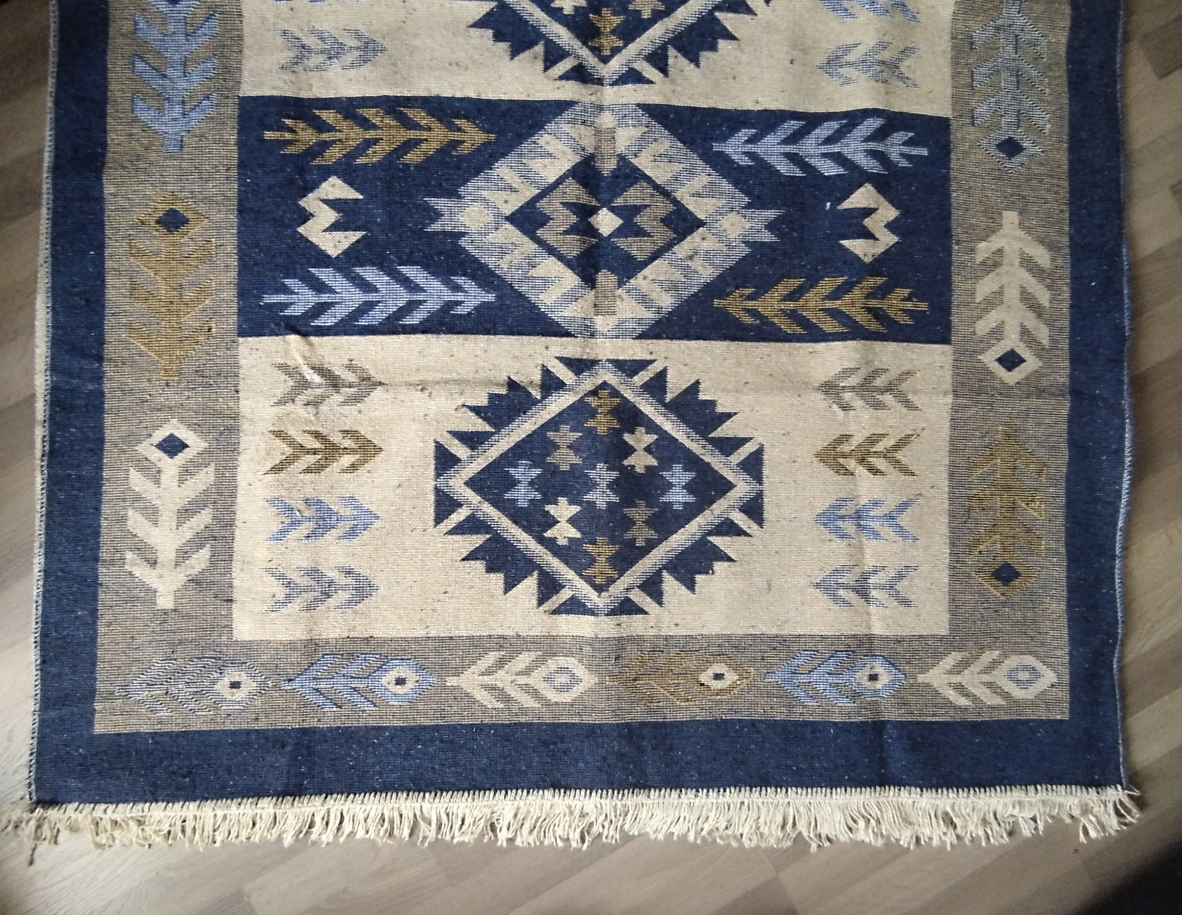 Covor traditional, dimensiunea 140x210cm, albastru si crem, model SPIC DE GRAU - imagine 3