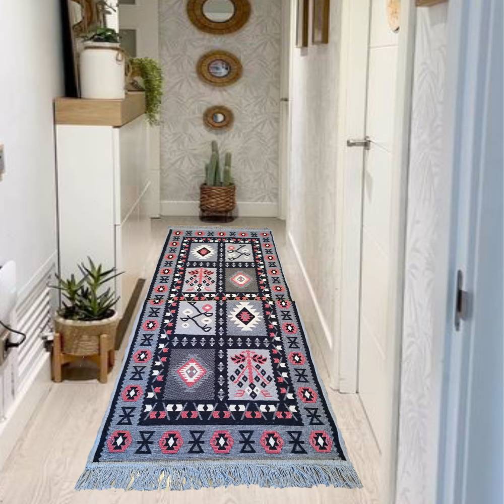 Covor traditional, cu doua fete, dimensiunea 80x300cm, HCA13