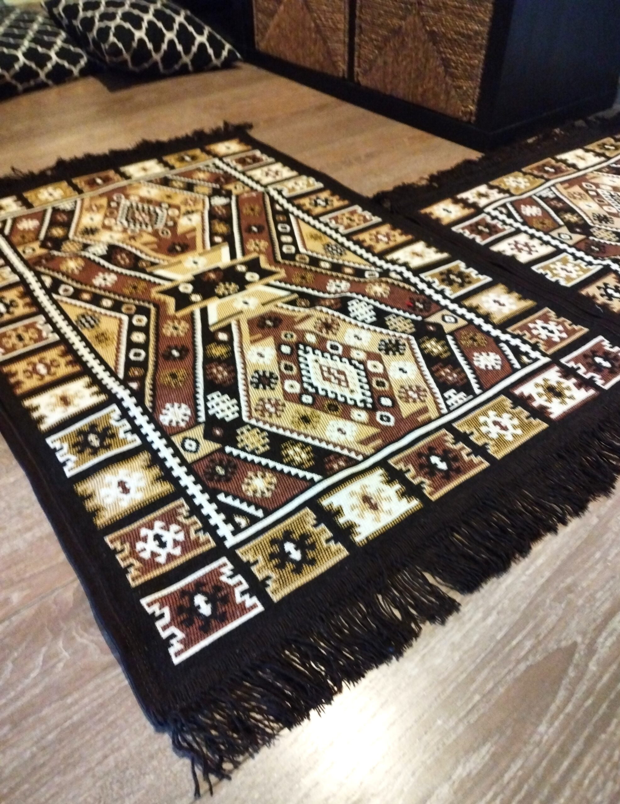 1+1 Covoare traditionale, cu doua fete, dimensiunea 60x90cm+60x150cm, maro si crem HCA09 - imagine 3