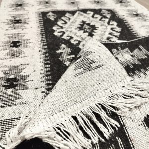 Covor traditional, cu doua fete, dimensiunea 160x250cm, Negru si crem, model ROMB - imagine 2