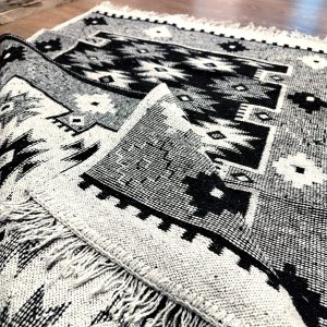 Covor traditional, dimensiunea 80x125cm, negru si gri, model RUSTIC - imagine 2