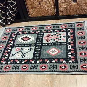 Covor traditional, cu doua fete, dimensiunea 60x120cm  HCA13