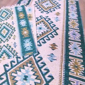 Covor traditional, dimensiunea 80x250cm verde si crem, model ROMB - imagine 4