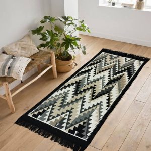 Covor traditional, cu doua fete, dimensiunea 60x150cm  HCA11