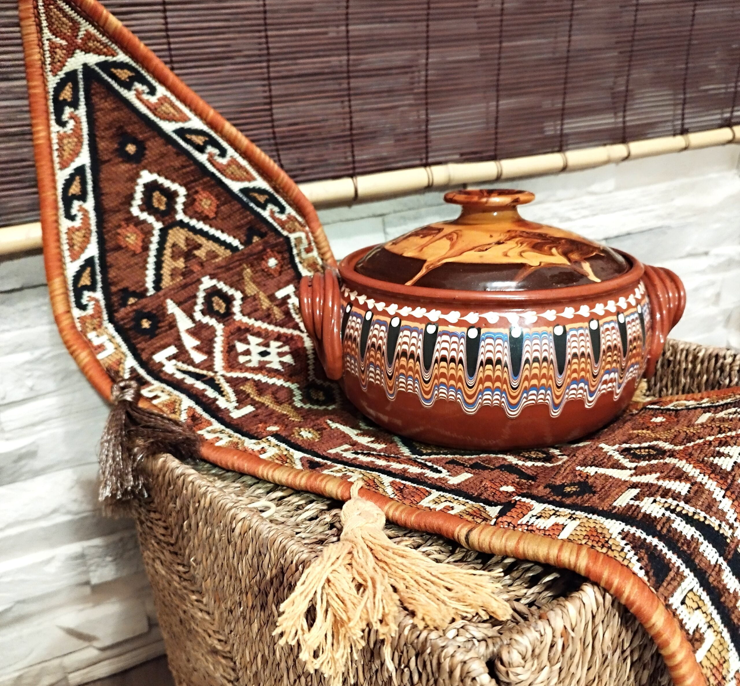 Obiect decorativ, cu 3 buzunare, model traditional Maro TR03