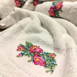Set 4 prosoape pentru bucatarie, bumbac 100%, dimensiune 32x70cm cu model broderie Bordo - imagine 3