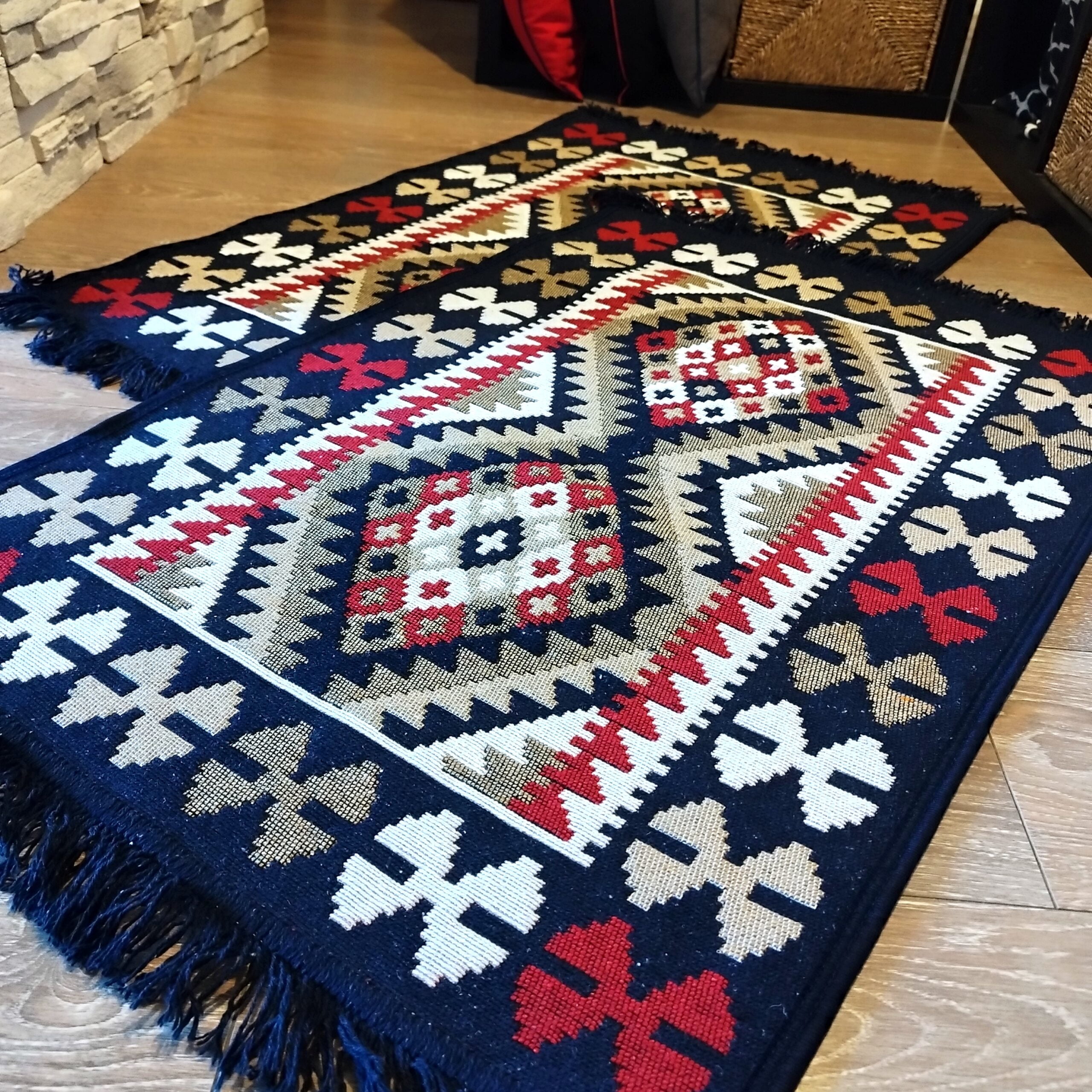 1+1 Covoare traditionale, cu doua fete, dimensiunea 60x90cm+ 120x180cm HCA18 - imagine 2