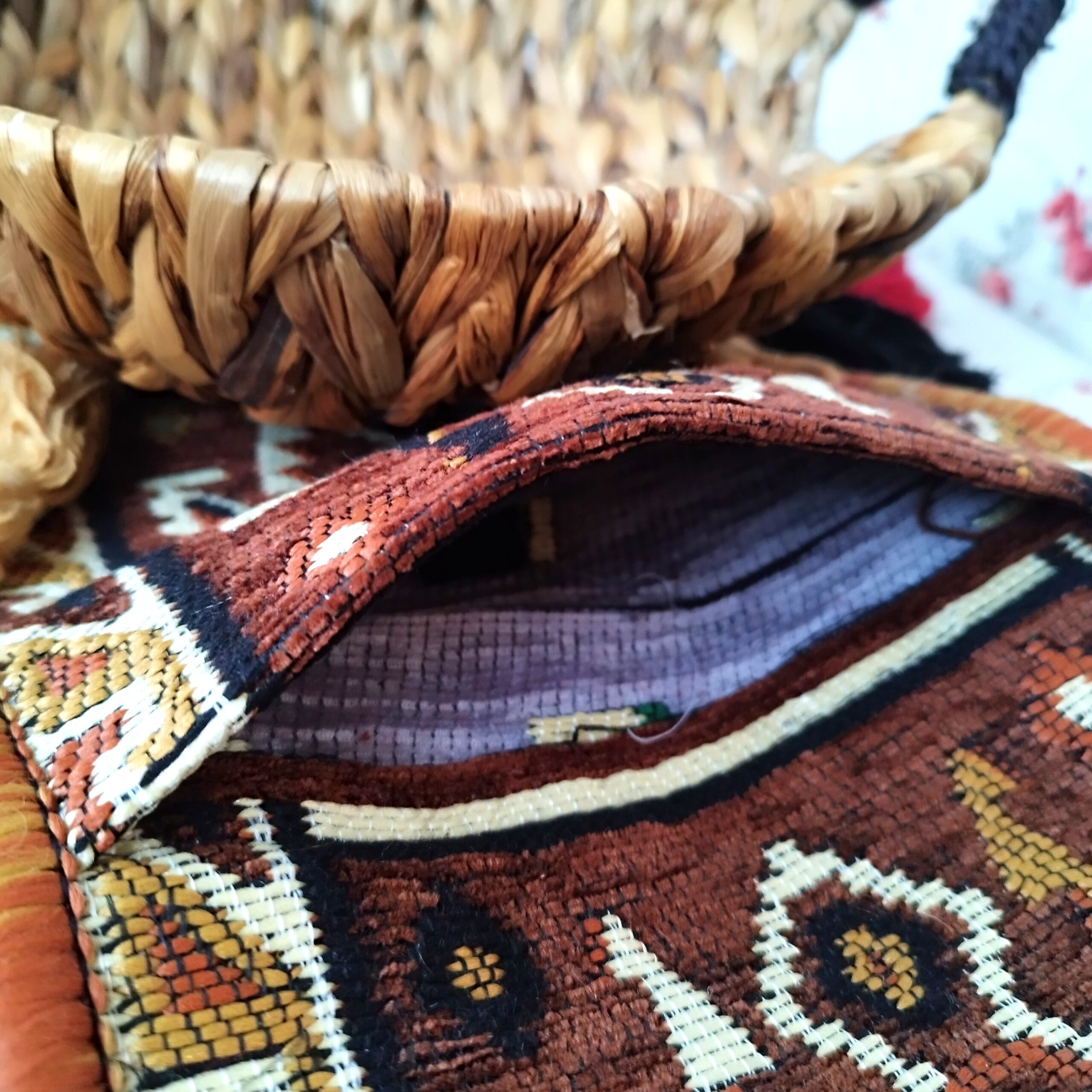 Obiect decorativ, cu 3 buzunare, model traditional Maro TR03 - imagine 3